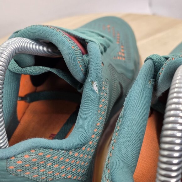 Women's Size 7 - NIKE AIR MAX Jade Glaze-Black-Atomic Orange - Picture 8 of 9